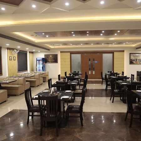 Hotel La Pearl Naiapura Εξωτερικό φωτογραφία